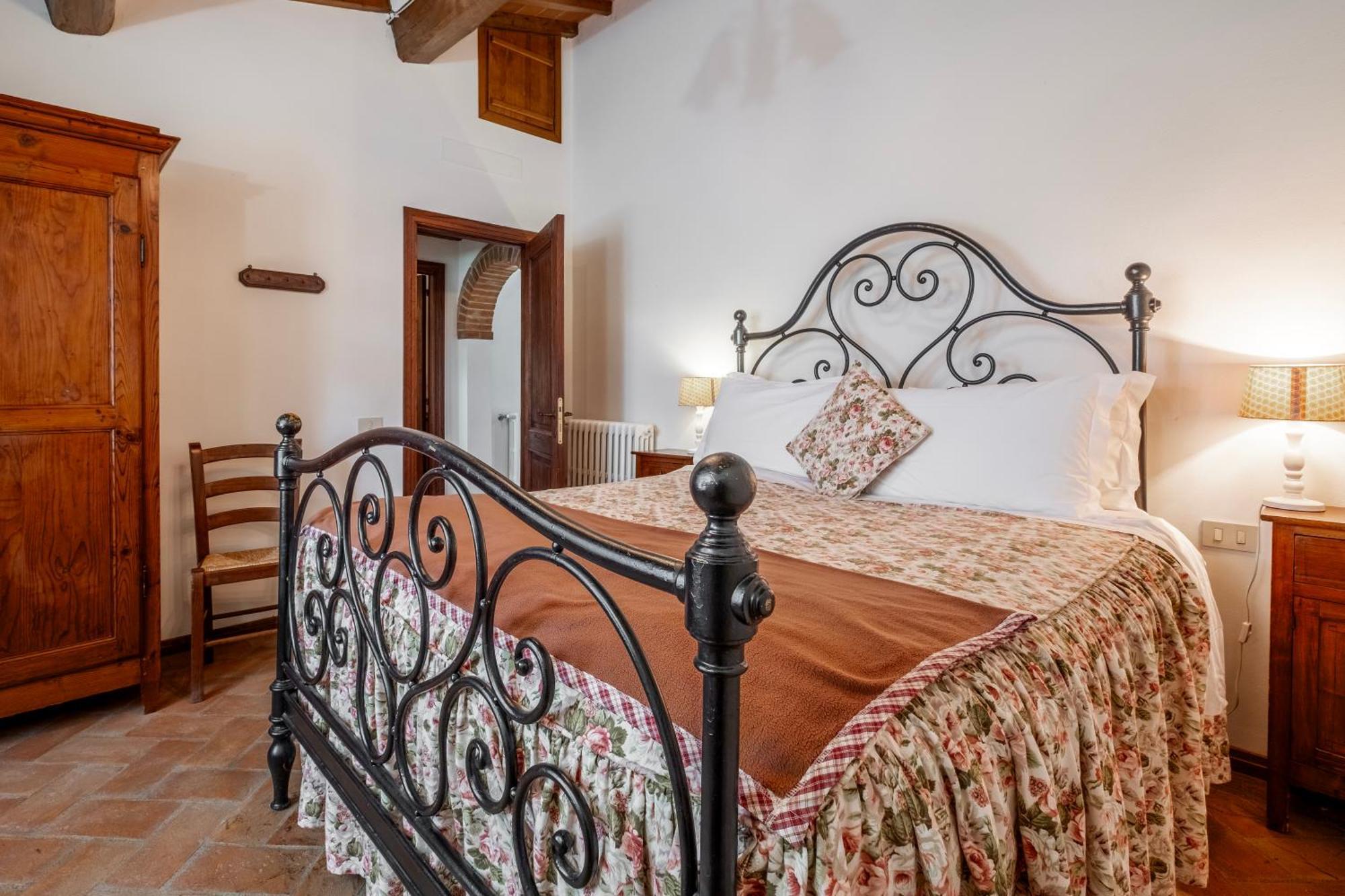 Agriturismo Borgo Sant'Ercolano Ciggiano Buitenkant foto